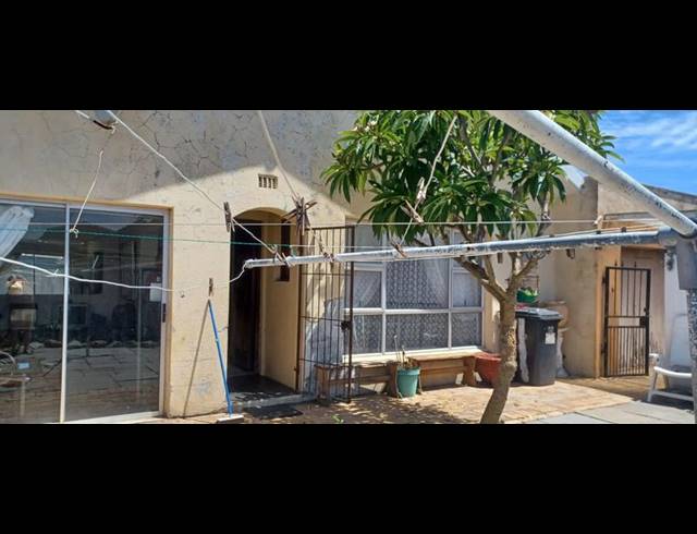 3 BEDROOM HOUSE FOR SALE IN LOTUS RIVER